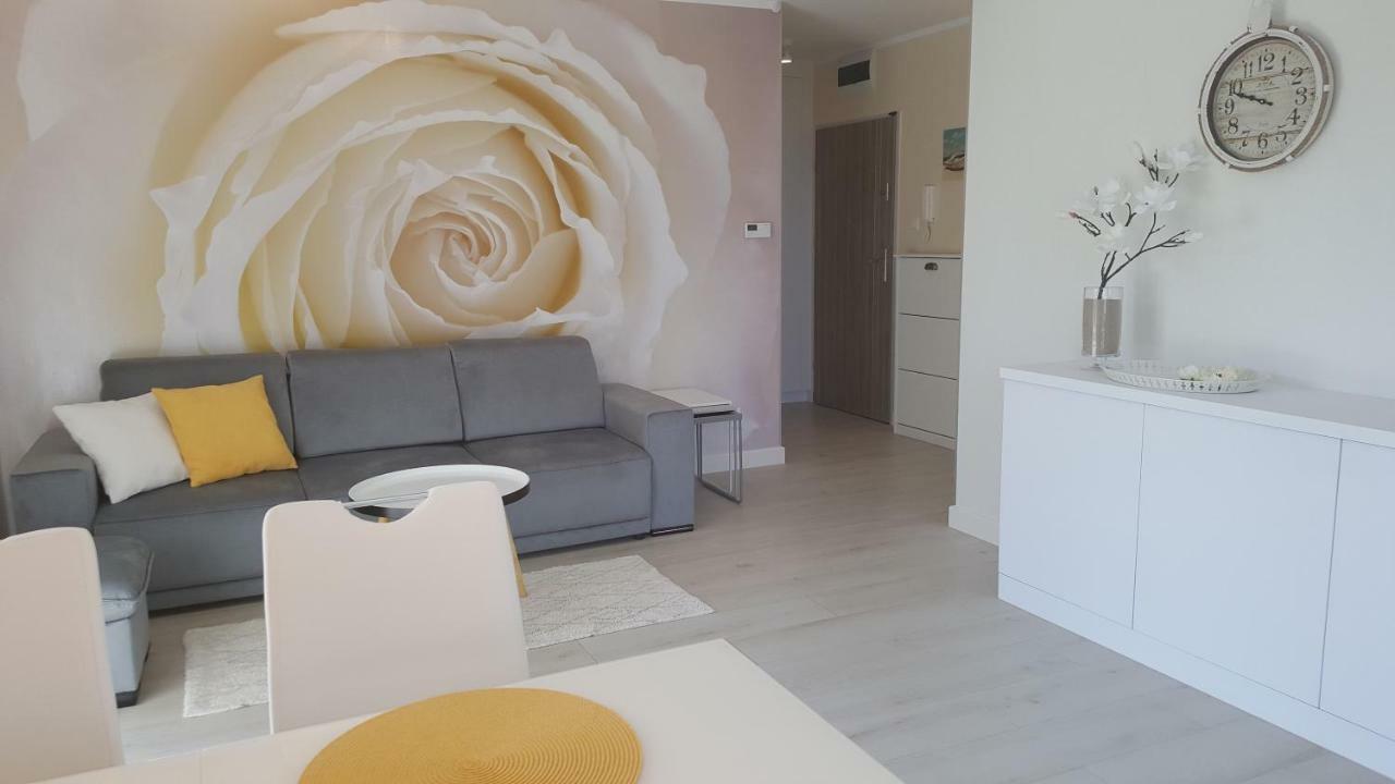 Z Widokiem Na Morze Apartment Rewal Luaran gambar