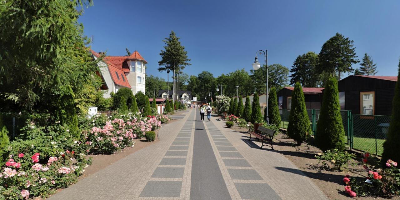 Z Widokiem Na Morze Apartment Rewal Luaran gambar